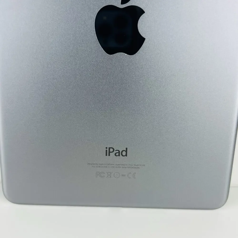 Apple iPad mini 4 (4th Gen) 128GB WiFi 7.9 inch A1538 - Space Gray